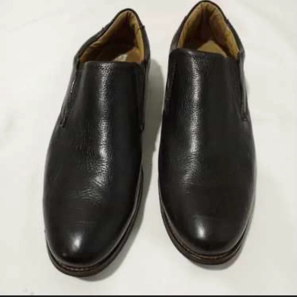 American Classic by DeLaRentis, black leather shoes, mens size 10 EUC